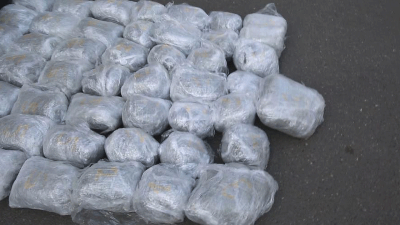 Foto - Polis 'idamlıkları' enseledi