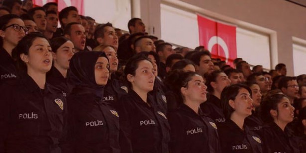 Foto - Polis nasıl olunur? Kimler polis başvurusunda bulunur? Polis olmak için KPSS’den kaç puan almak gerekiyor? 