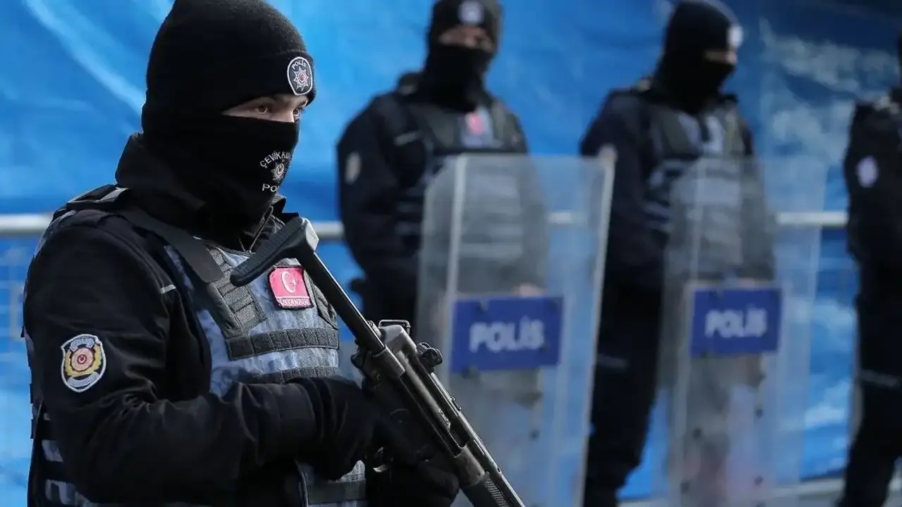 Foto - Polis, o namussuzları keklik gibi avladı! Beslemeyin, asın bunları