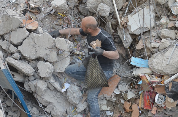Foto - Polis titizlikle çalışıyor! Tek tek yakınlarına teslim edildi