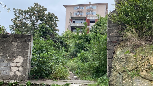 Foto - Polis yıkıma engel olmak isteyen vatandaşı böyle ikna etti