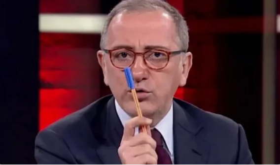 Foto - Polise söven Fatih Altaylı’ya motosiklet çarptı… Sonrası tam komedi