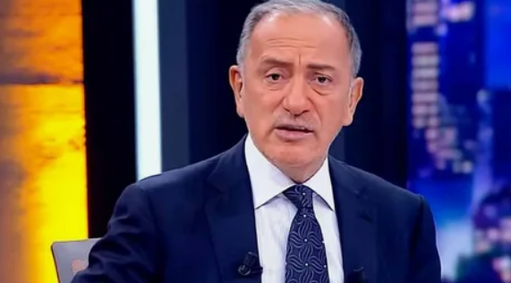 Foto - Polise söven Fatih Altaylı’ya motosiklet çarptı… Sonrası tam komedi