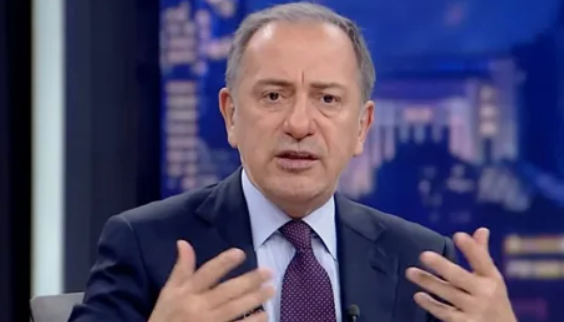 Foto - Polise söven Fatih Altaylı’ya motosiklet çarptı… Sonrası tam komedi