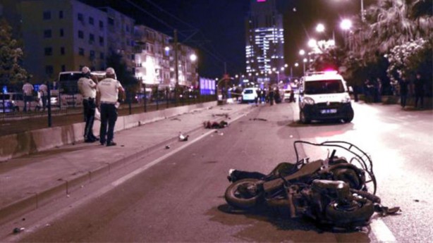 Foto - Polise ve motosikletli vatandaşlara çarptı: 'Alkol terörü'ne 2 can daha kurban gitti!