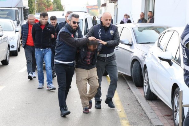 Foto - Polisler baskında ele geçirdi Anahtarlık gibi görünüyor ama bakın ne çıktı?