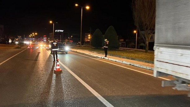 Foto - Polisten 10 noktada şok denetim: 981 araç sorgulandı