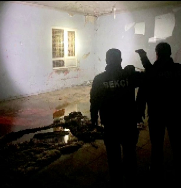 Foto - Polisten metruk binalara şok baskın!