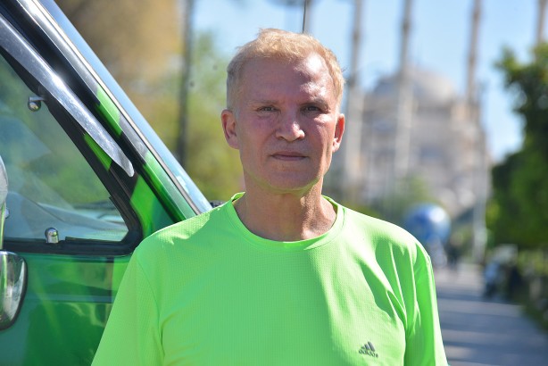 Foto - Polonya'dan minibüsüyle geldi: Hiçbir şey ekrandaki gibi değil