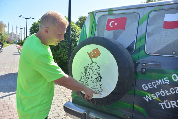 Foto - Polonya'dan minibüsüyle geldi: Hiçbir şey ekrandaki gibi değil