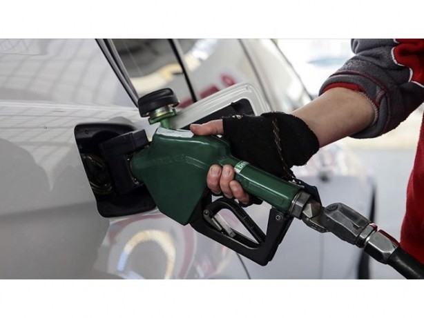 Foto - Pompalar resmen alev alacak! Akaryakıtta kallavi zam şoku! 9 lira birden arttı