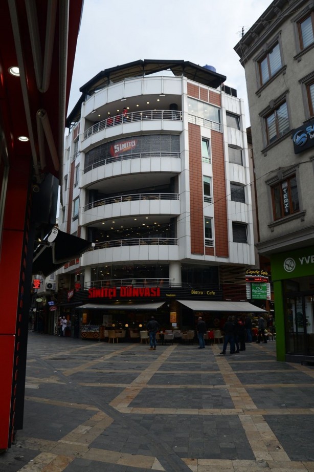 Foto - Pompalı tüfekle kafeteryayı bastı, Soylu ikna etti