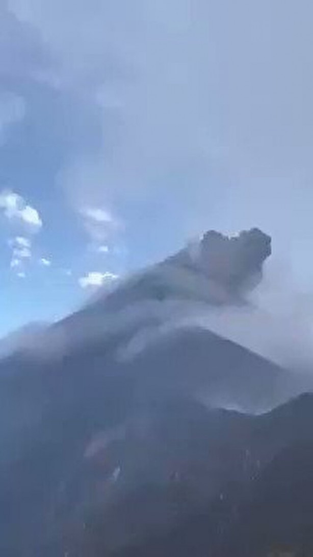 Foto - Popocatepetl Yanardağı’nda küller bin 100 metre yüksekliğe kadar ulaştı!