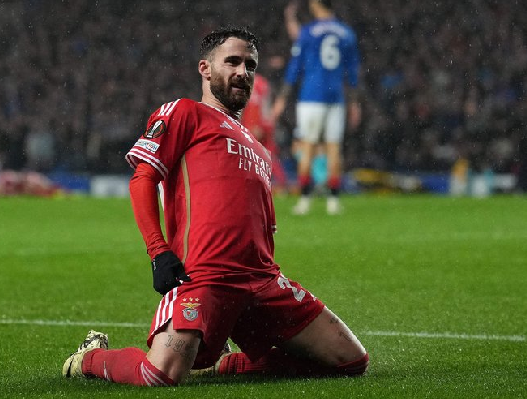 Portekizli yıldızdan yuh dedirtecek açıklama! Galatasaray’ı resmen sarsacak! Bunu yaparsa Galatasaray büyük kaybedecek…