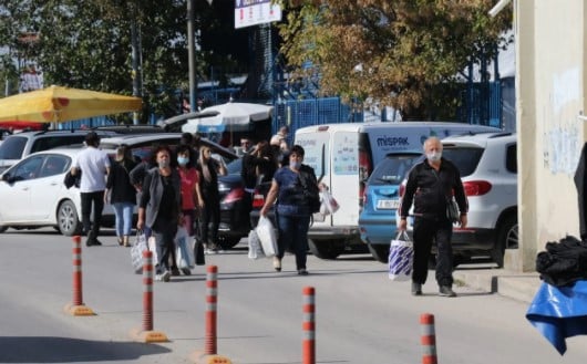 Foto - Poşet poşet alıyorlar! Sınır kentimize akın ettiler