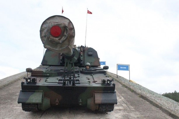 Foto - Poyraz ve Fırtına düşmana korku salıyor