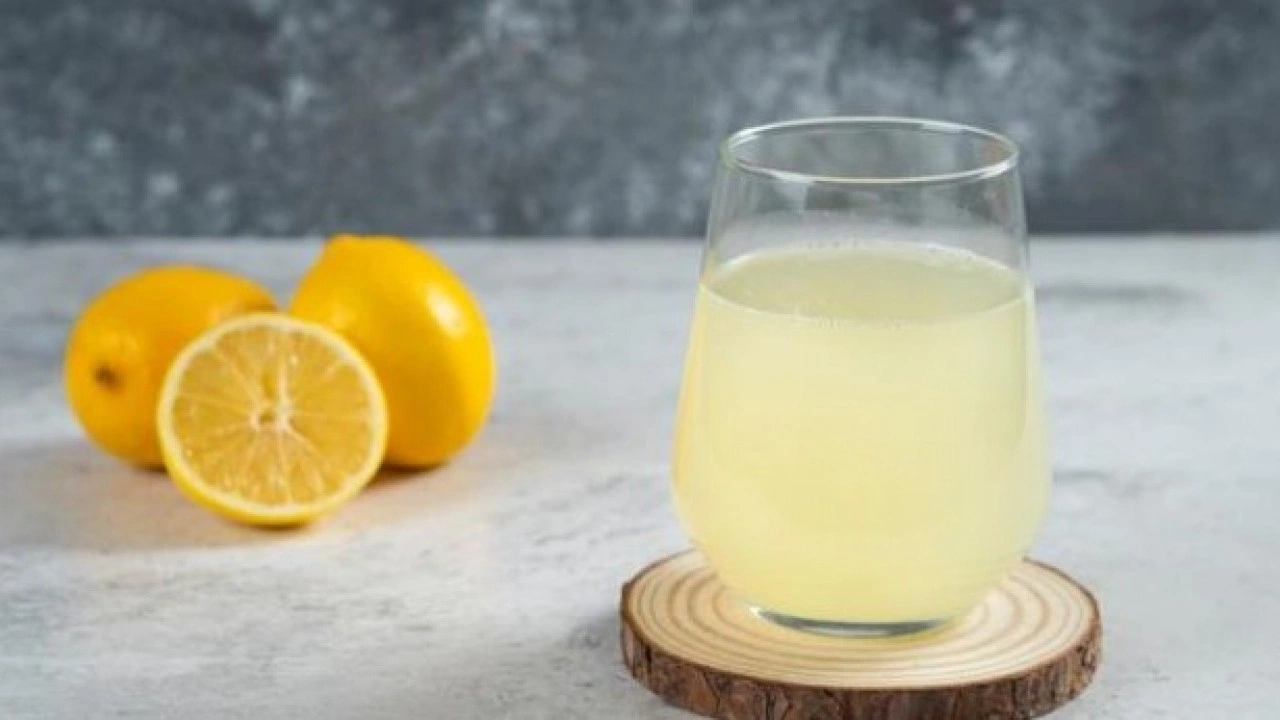 Foto - Pratik ve damaklardan silinmeyecek bir tad! İşte ev yapımı şekersiz limonata tarifi