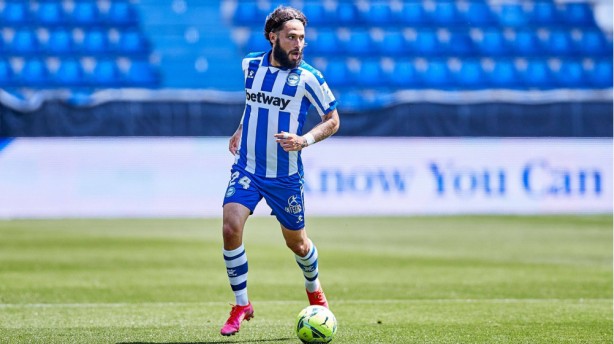 Foto - Premier Lig'in yıldızlarındandı: Dünyaca ünlü futbolcu, kelime-i şehadet getirerek Müslüman oldu! İlk sözleri ise herkesi şaşırttı