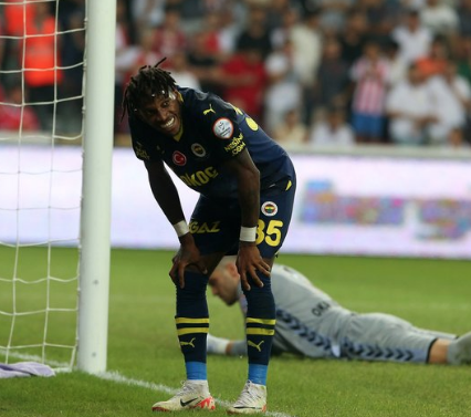 Foto - Prens Selman'dan flaş "oyuncu" kararı! Tüm Türkiye’ye duyuruldu... Yer yerinden oynayacak!