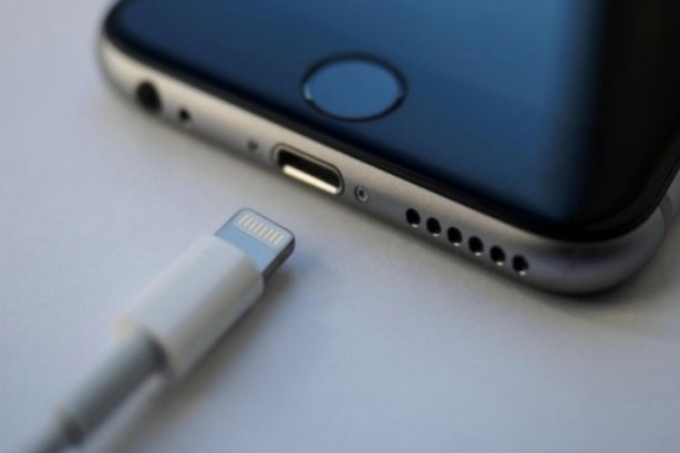 Foto - Prize takılı şarj cihazları elektrik tüketir mi?