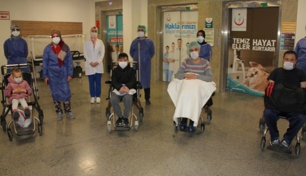 Foto - Prof. Dr. Ahmet Demircan’dan hastaların hastaneleri aşırı kullanmasına ilişkin uyarı