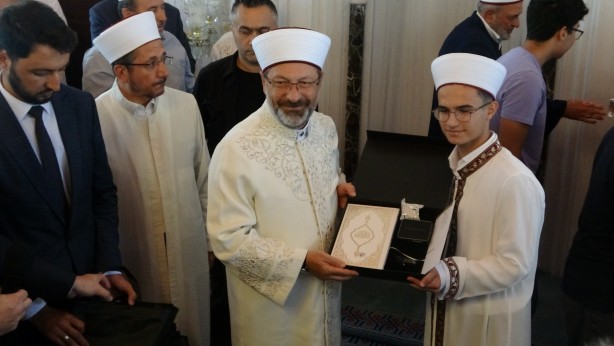 Foto - Prof. Dr. Ali Erbaş: Daha çok hafız yetiştirmeliyiz!