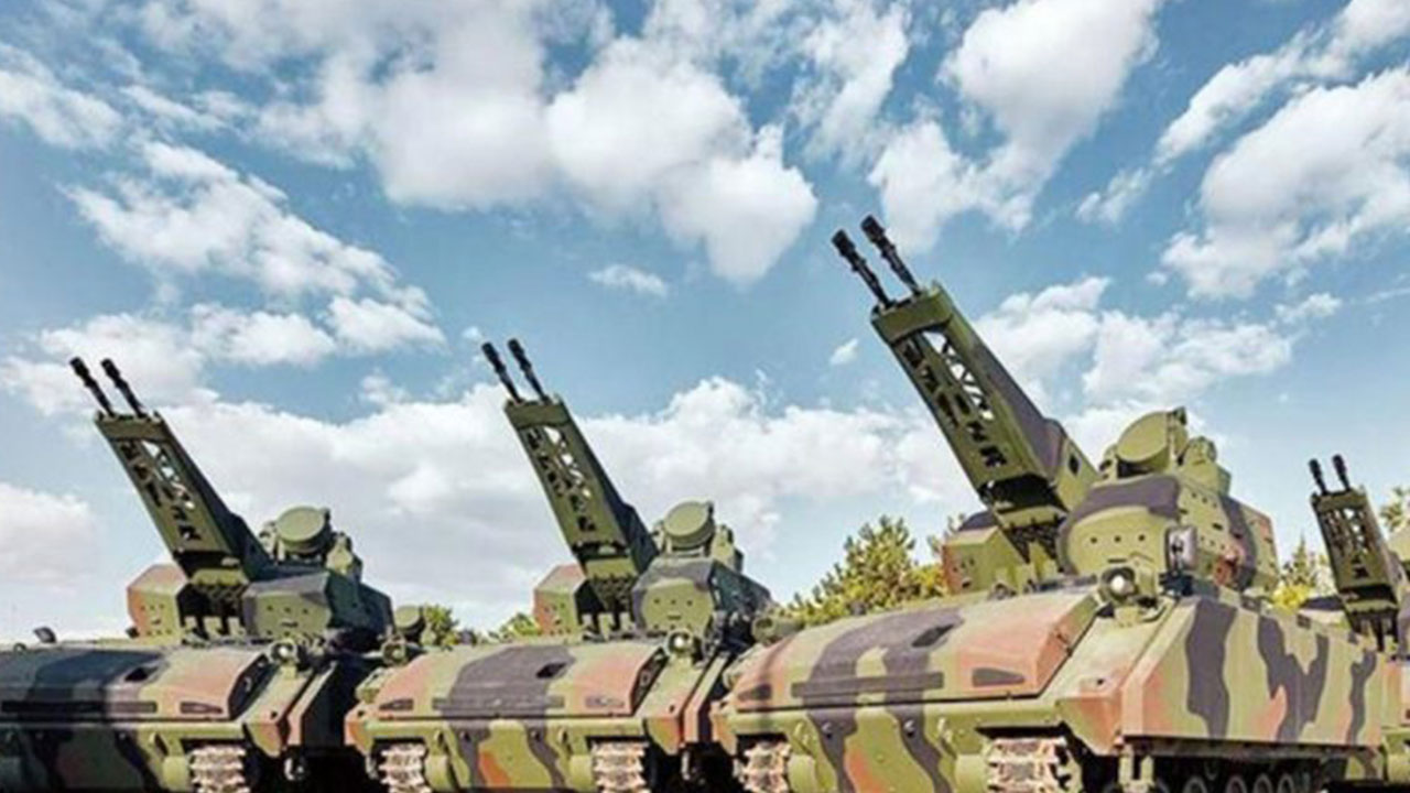 Foto - Prof. Dr. Erhan Afyoncu'nun sözleri Yunanistan gündemini altüst etti: Boşu boşuna silah satıyorlar