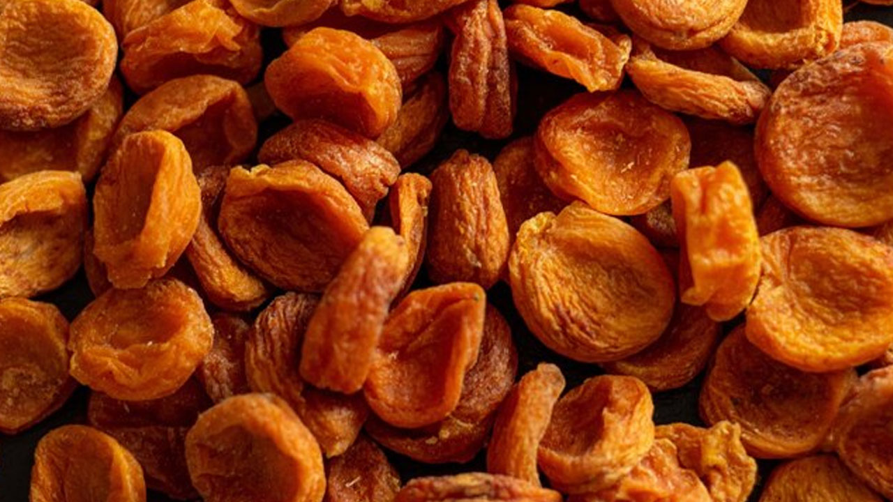 Prof. Dr. İbrahim Saraçoğlu tarifi verdi: Karın ağrısı ve şişkinliğin kökünü kurutuyor! 