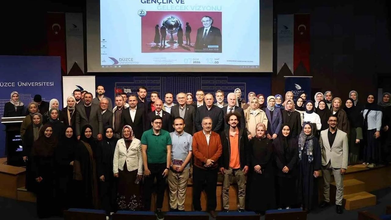 Foto - Prof. Dr. Nevzat Tarhan’dan uyarı… Gençlerimiz sürü psikolojisinden uzaklaşmalı!