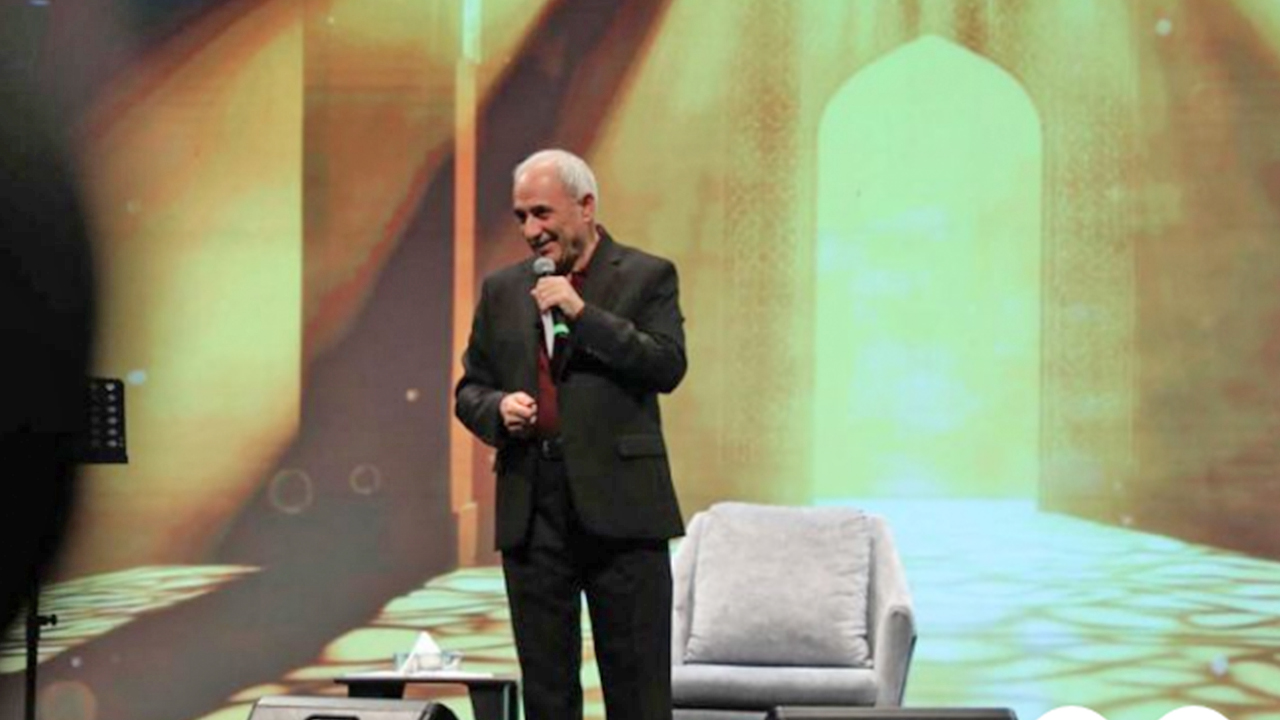 Prof. Dr. Nurullah Genç, Esenler Belediyesi’nde konuştu: ‘Ben edebi edepsizlerden öğrendim’ Edepsizler haddini bilmeli