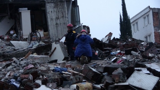 Foto - Prof. Dr. Şener Üşümezsoy'dan korkutan uyarı: Orada 7'lik bir deprem olabilir