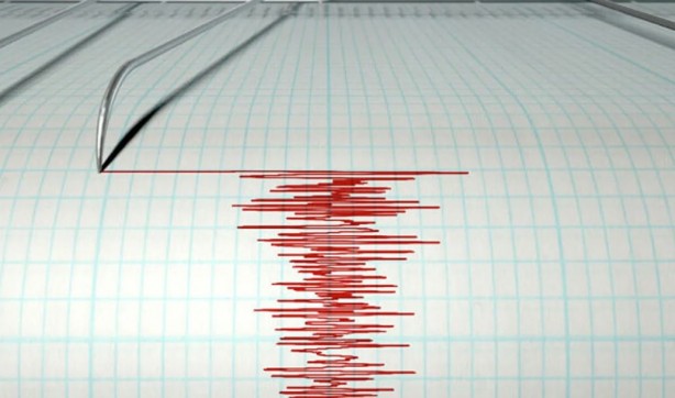 Foto - Prof. Dr. Şükrü Ersoy'dan korkutan deprem yorumu! En az deprem kadar büyük tehlikeyi açıkladı