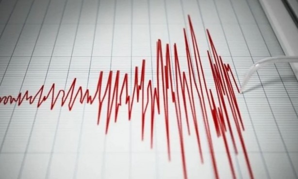 Foto - Prof. Dr. Şükrü Ersoy'dan korkutan deprem yorumu! En az deprem kadar büyük tehlikeyi açıkladı