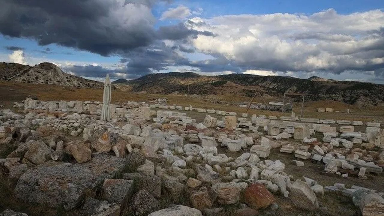 Foto - Prof. Dr. Tommaso Ismaelli duyurdu: 400 taş blokla eski günlerine dönecek! Restorasyon konusu ele alındı