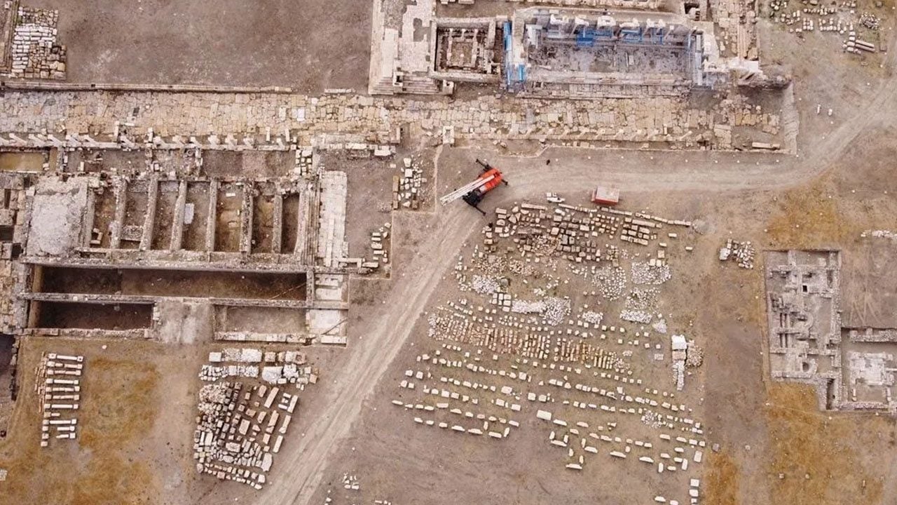  Prof. Dr. Tommaso Ismaelli duyurdu: 400 taş blokla eski günlerine dönecek! Restorasyon konusu ele alındı