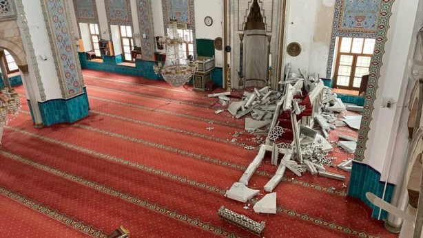 Foto - Prof. Erbaş Düzce'de hasar gören camileri ziyaret etti! 