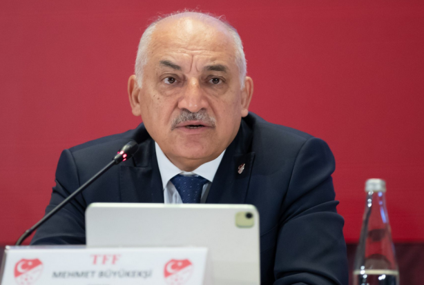 Foto - Profesyonel Futbolcu Sözleşmelerinde Güncel Uyuşmazlıklar Sempozyumu Düzenlendi! Mehmet Büyükekşi açıkladı...