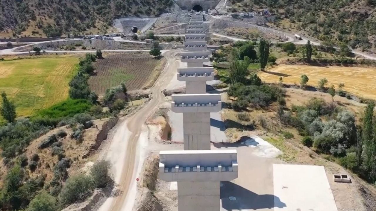 Foto - Projenin yarısı tamamlandı! Ankara-Kayseri arası 1 saat 45 dakika olacak