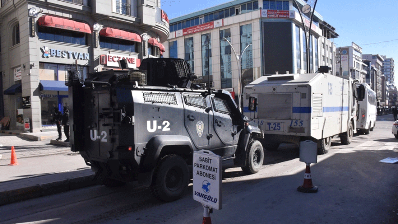 Foto - Provokatörlere polis müdahalesi