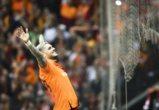 Foto - PSG ortayı yaptı, Galatasaray golü atacak!