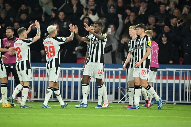 Foto - PSG ve Newcastle United arasında efsane maç