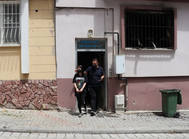 Foto - Psikiyatrik tedavi gördüğü iddia edilen kadının evinde yangın