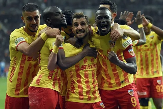 Foto - Puan cetveli tahmini çok ama çok konuşulacak! Öyle sıralamalar oldu ki şampiyon ve küme hattı ortaya çıktı!