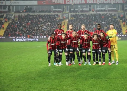 Foto - Puan cetveli tahmini çok ama çok konuşulacak! Öyle sıralamalar oldu ki şampiyon ve küme hattı ortaya çıktı!