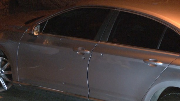 Foto - Pusu kurdukları husumetlilerinin otomobilini kurşunladılar