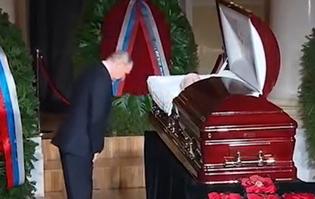 Foto - Putin atom bombasıyla görüntülendi!