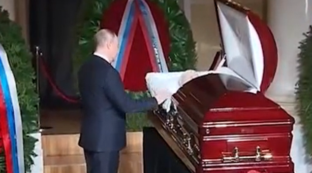 Foto - Putin atom bombasıyla görüntülendi!