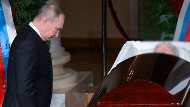 Foto - Putin atom bombasıyla görüntülendi!