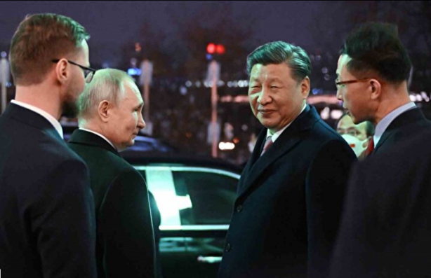 Foto - Putin bu pozu özellikle verdi: İşte fotoğrafın şifreleri