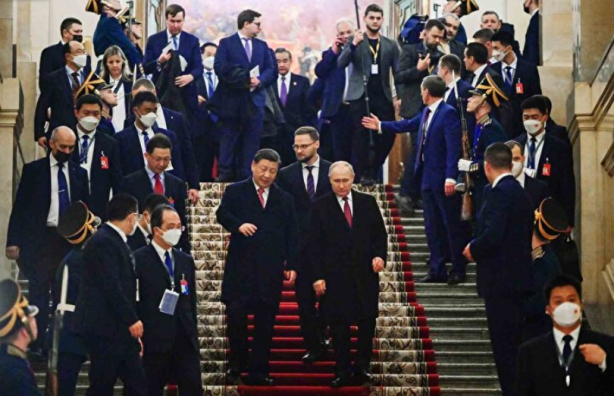 Foto - Putin bu pozu özellikle verdi: İşte fotoğrafın şifreleri